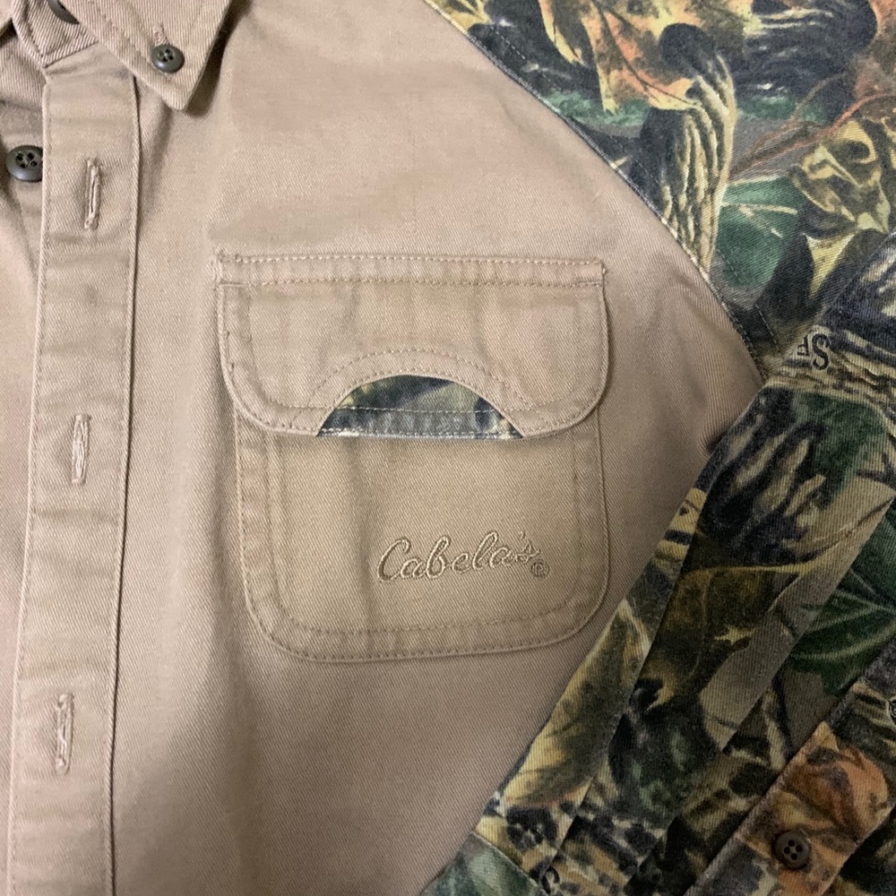 Like New Boys Cabelas Camo Field Shirt